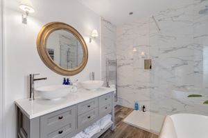 Photo 18- click for photo gallery